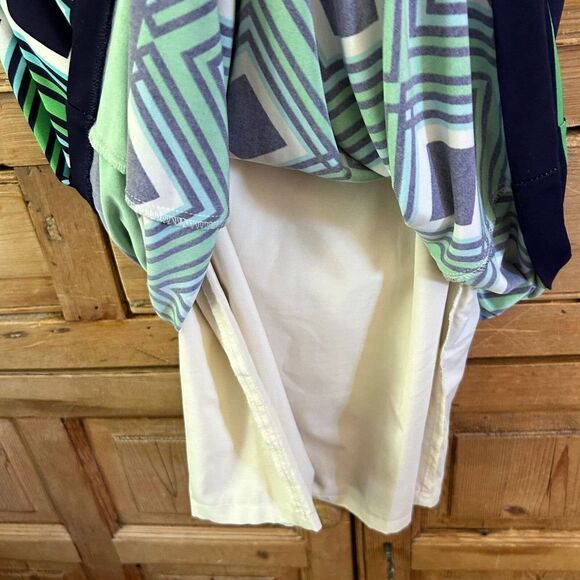 Eliza J Size 8 Dress Diamond Pattern Short Sleeve Navy Blue Green White Shift - Picture 3 of 6